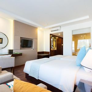 Superior Twin Room City View